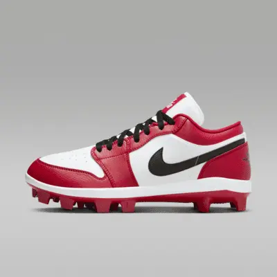 

Бутсы Jordan 1 Retro MCS Low, цвет Gym Red/White/Black