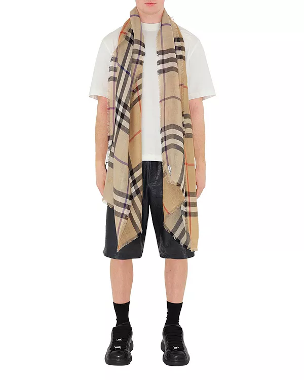 Двусторонний клетчатый шарф из шерсти и шелка. Burberry, серый — фото 4