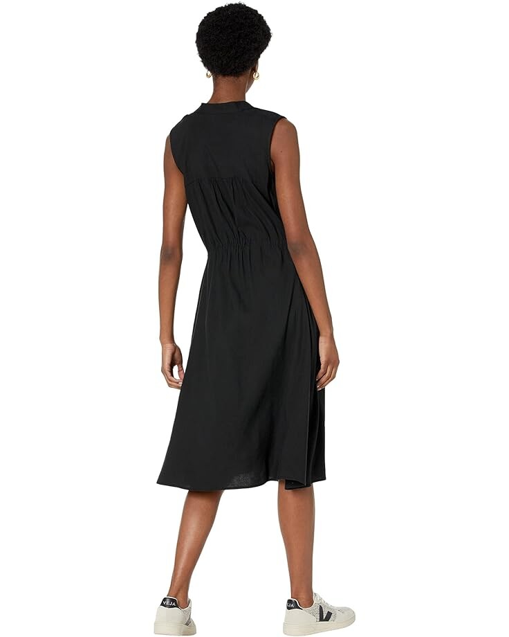 

Платье Vince Short Sleeve Shirred Band Collar Dress, черный
