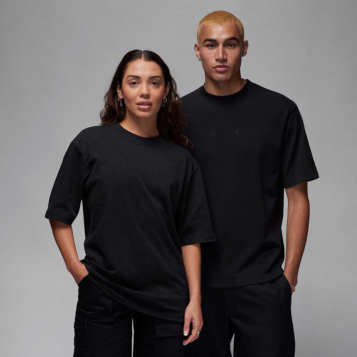 

Футболка M J J BALVIN T-SHIRT SOLID Jordan, цвет Schwarz