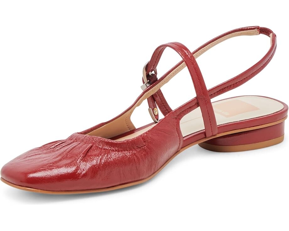 

Туфли на плоской подошве Dolce Vita Rianne, цвет Red Crinkle Patent