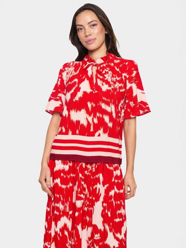 

Блузка Khloe с цветочным принтом и высоким воротником-жабо Saint Tropez, Red/Multi