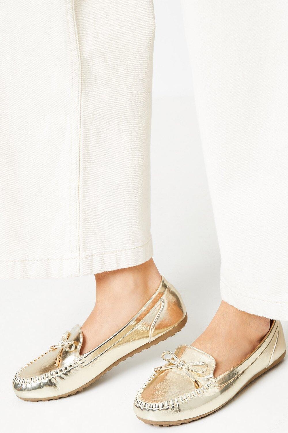 

Хорошо для подошвы: мокасины Nancy Comfort с бантом Dorothy Perkins, золото