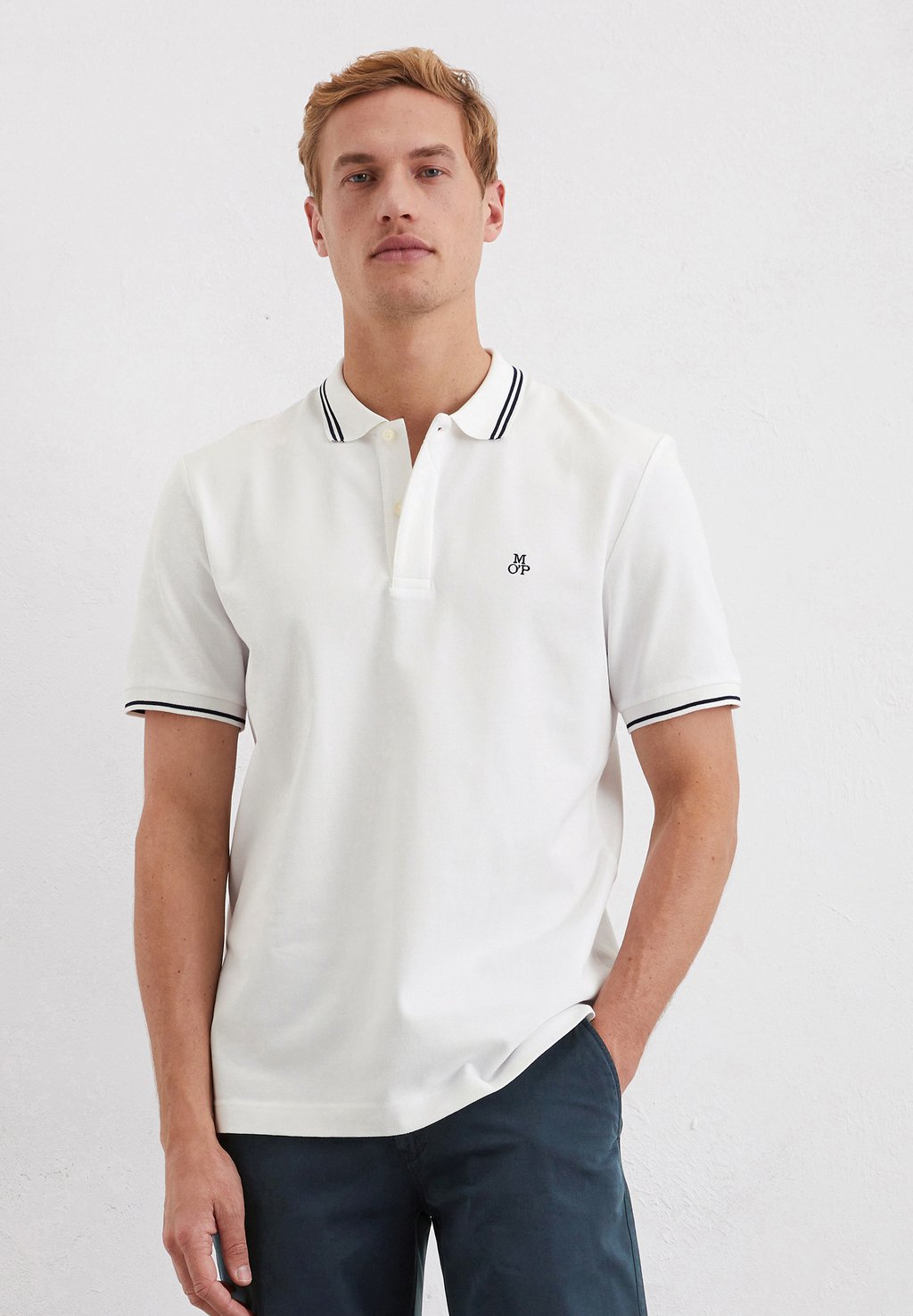 

Рубашка поло SHORT SLEEVE TIPPING ON FLAT COLLAR Marc O'Polo, белый
