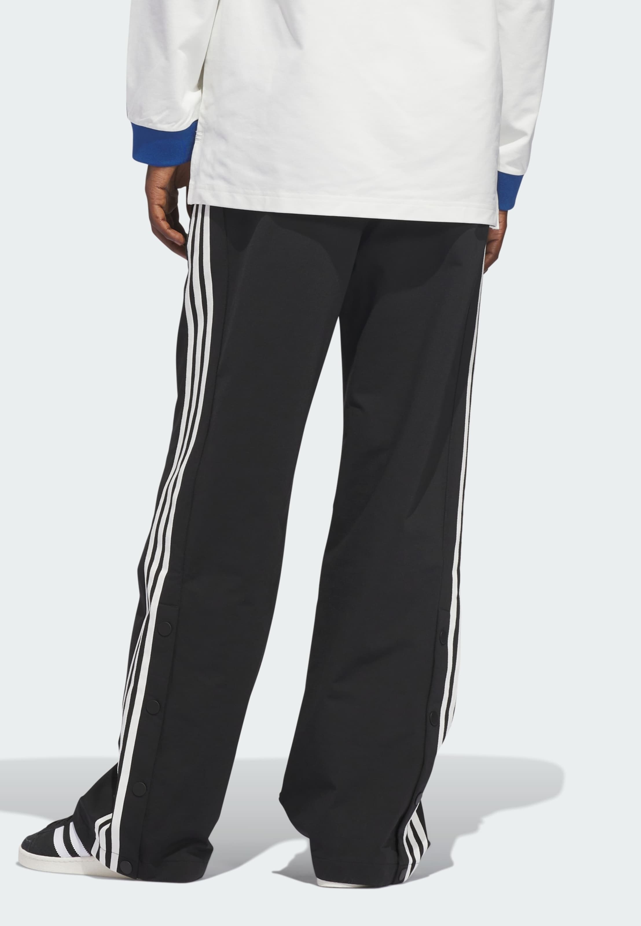 Adidas Originals Широкие брюки 'Original Basketball Snap' в черном цвете — фото 3