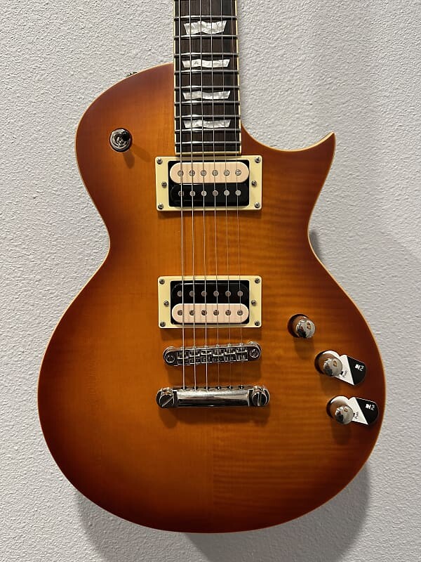 

Электрогитара ESP LTD EC-1000T - Honey Burst Satin