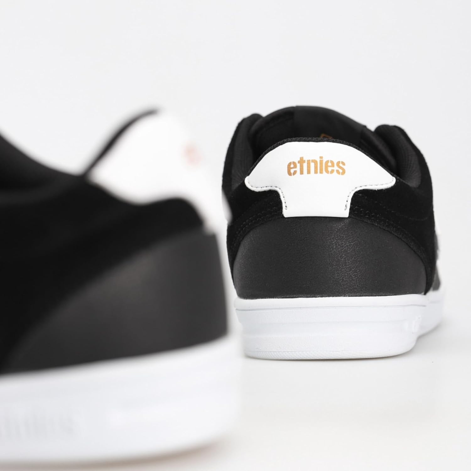 Мужские кеды Etnies The Aurelien Low Top, белый/черный — фото 2