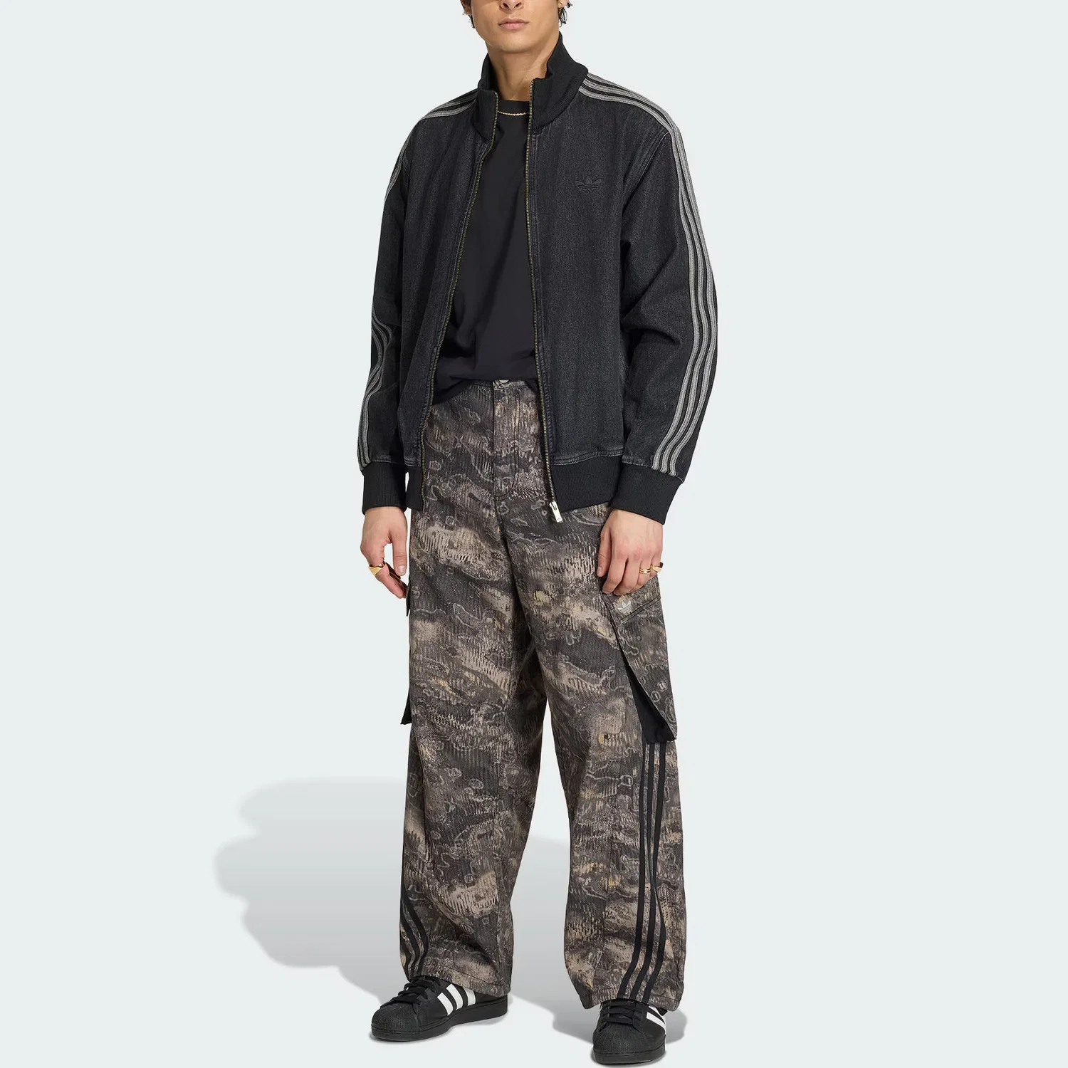 Брюки карго ADILENIUM TRACKSUIT BOTTOMS мужские Adidas Originals, Mica Pink Gray/Wonder Taupe — фото 3