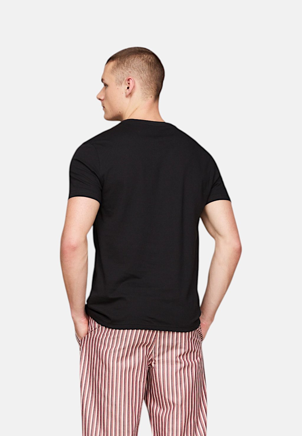 Нижняя рубашка SIGNATURE TEE 3 PACK Tommy Hilfiger, черный — фото 3
