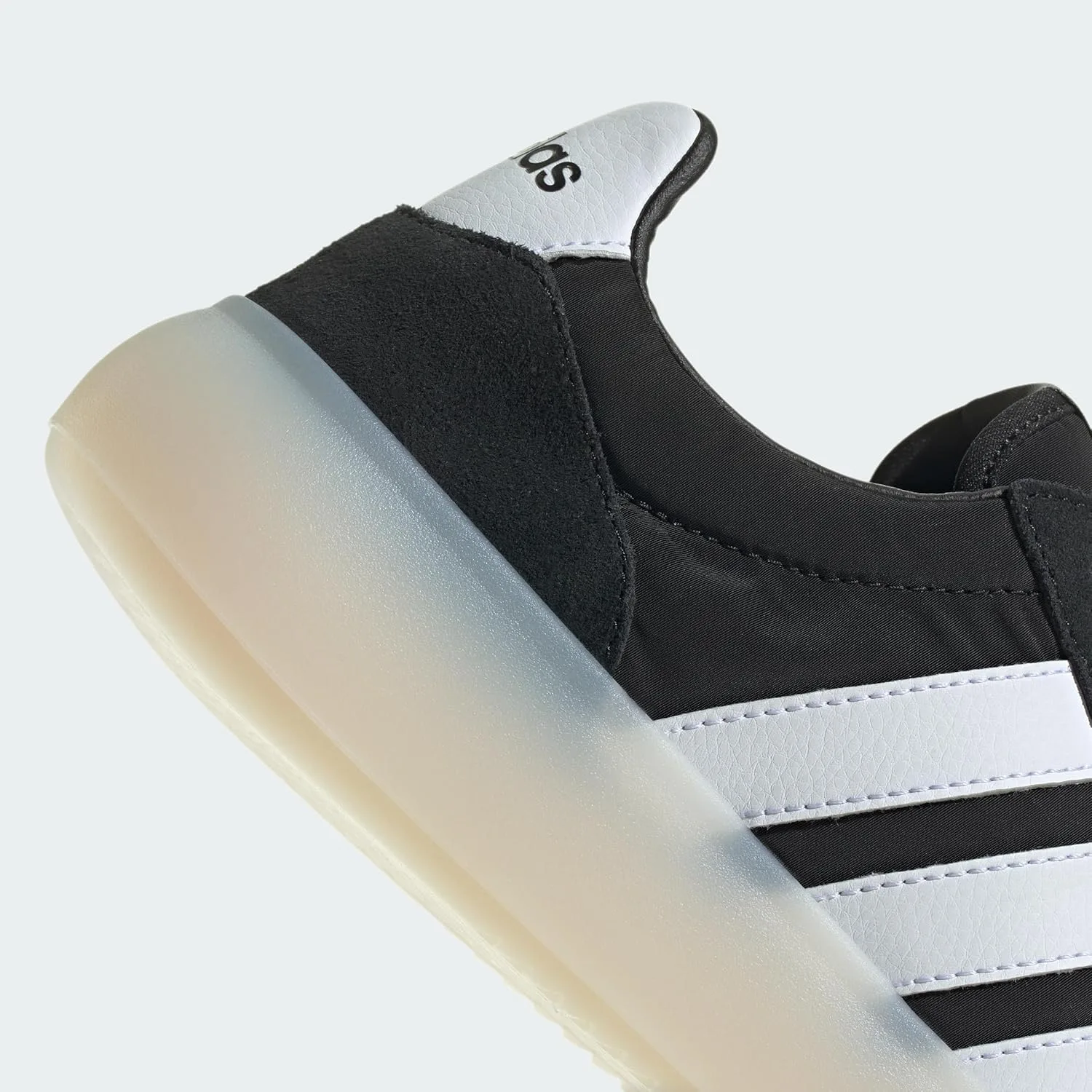 Кроссовки унисекс Adidas Barreda Decode, белый/черный — фото 4