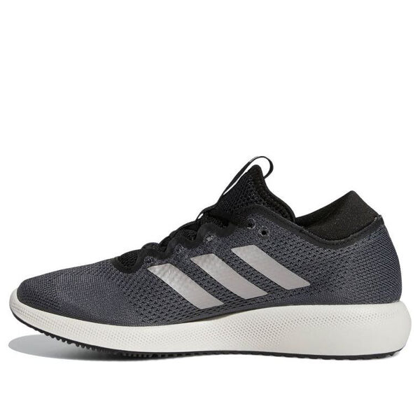 

Гибкость края кроссовок Adidas, серый