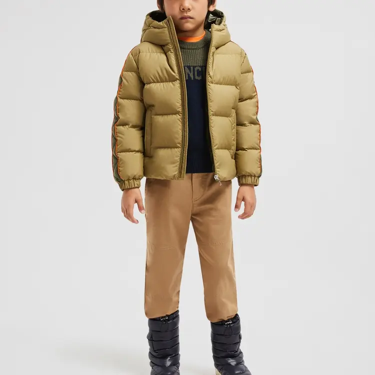 Moncler Пуховик оливкового цвета для детей от 3 до 7 лет — фото 4
