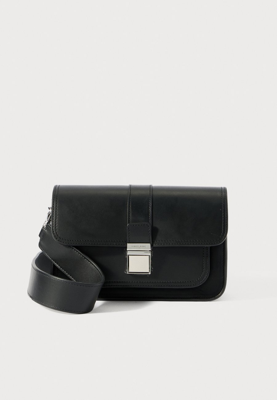

Сумка кросс-боди Maison Kitsuné CASEY BAG, Black