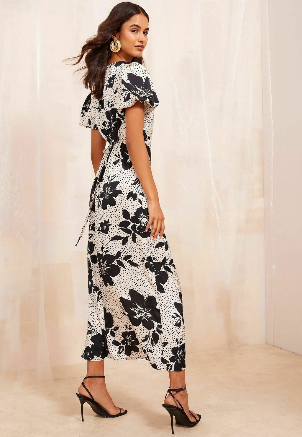 

Дневное платье SHORT SLEEVE REGULAR FIT Friends Like These, белый