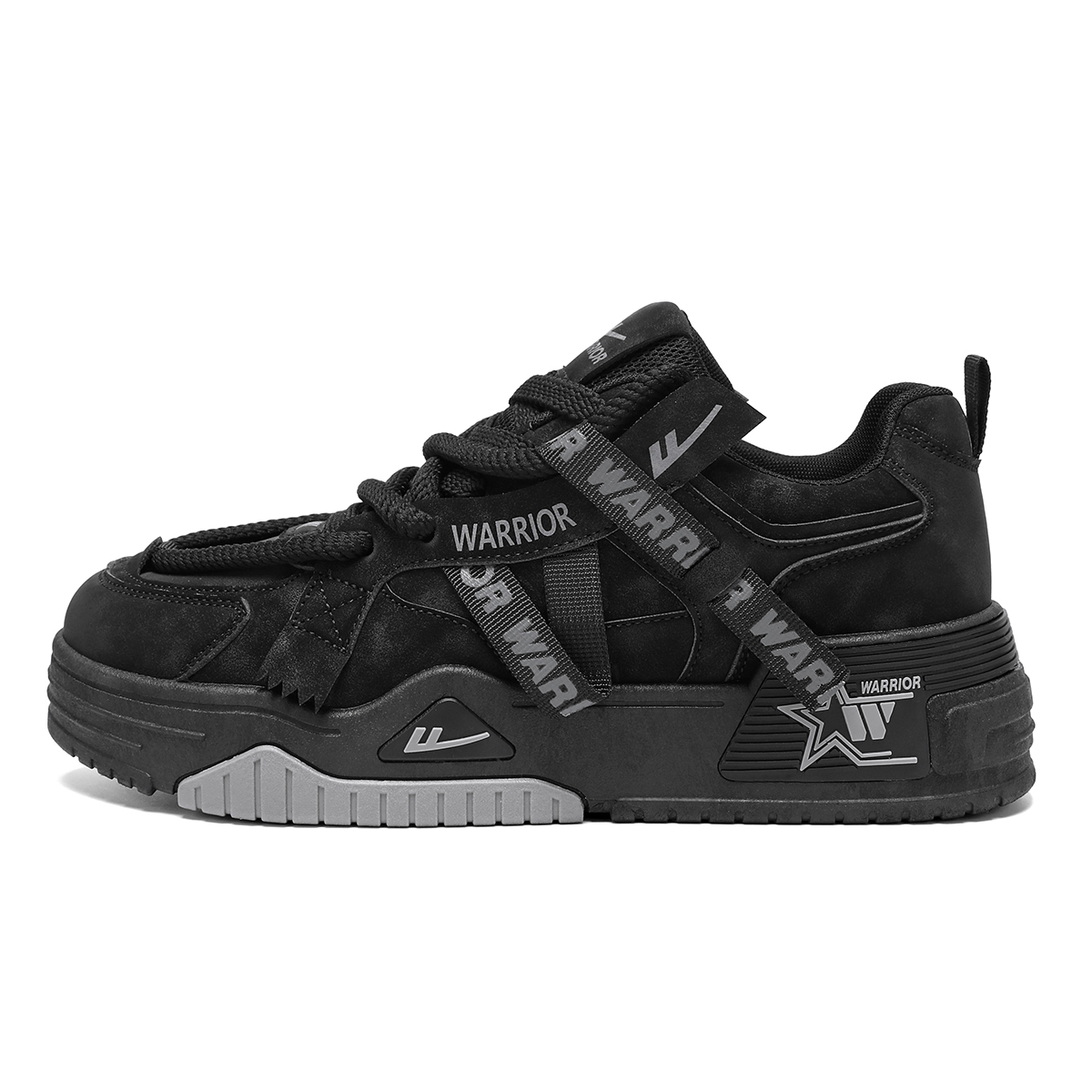 

Мужские низкие скейтерские кроссовки с абразивостойкостью и дышащим эффектом для увеличения роста WARRIOR, черный warrior