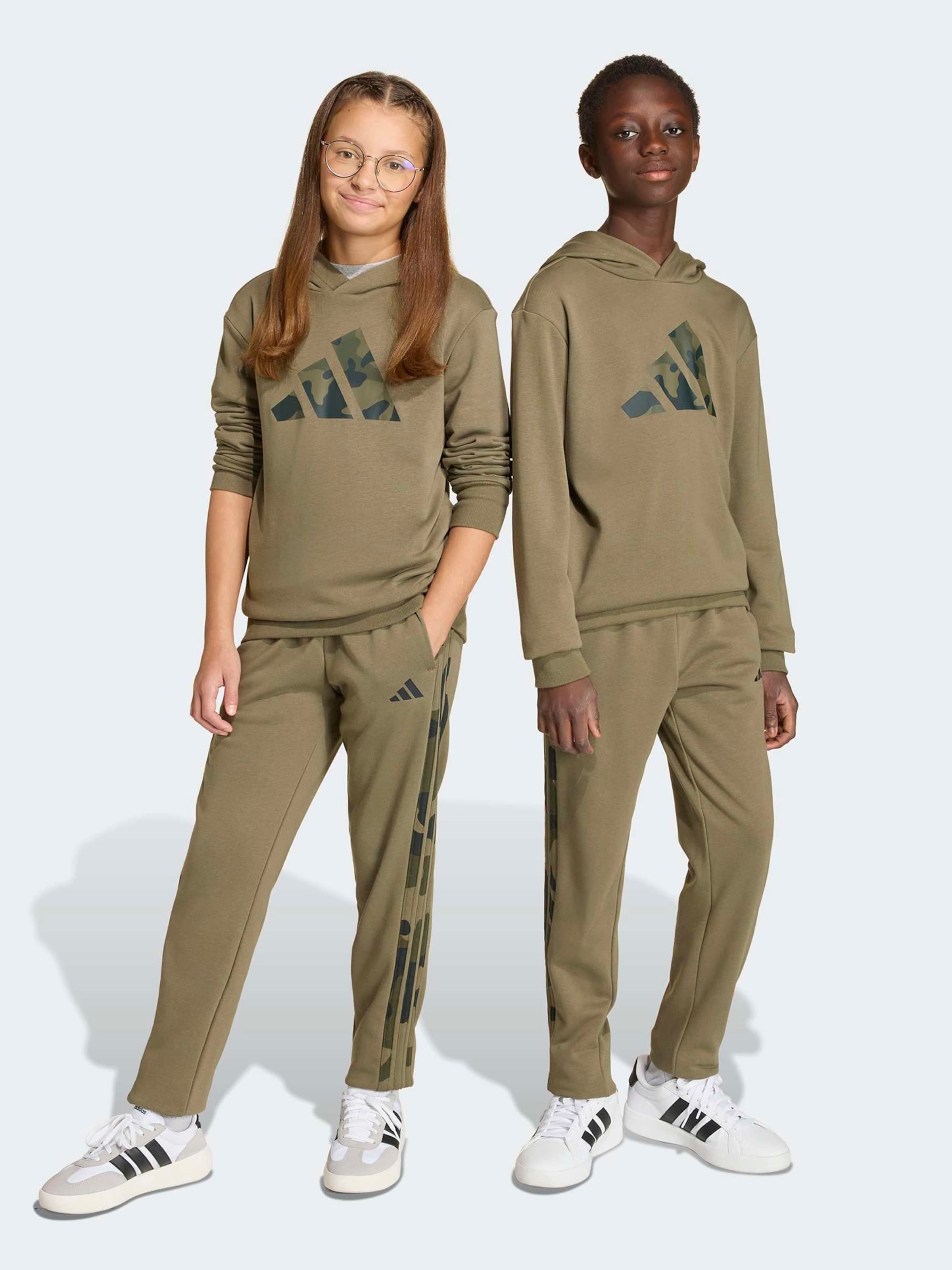 Adidas Sportswear Спортивный костюм в цвете хаки, оливковый — фото 2