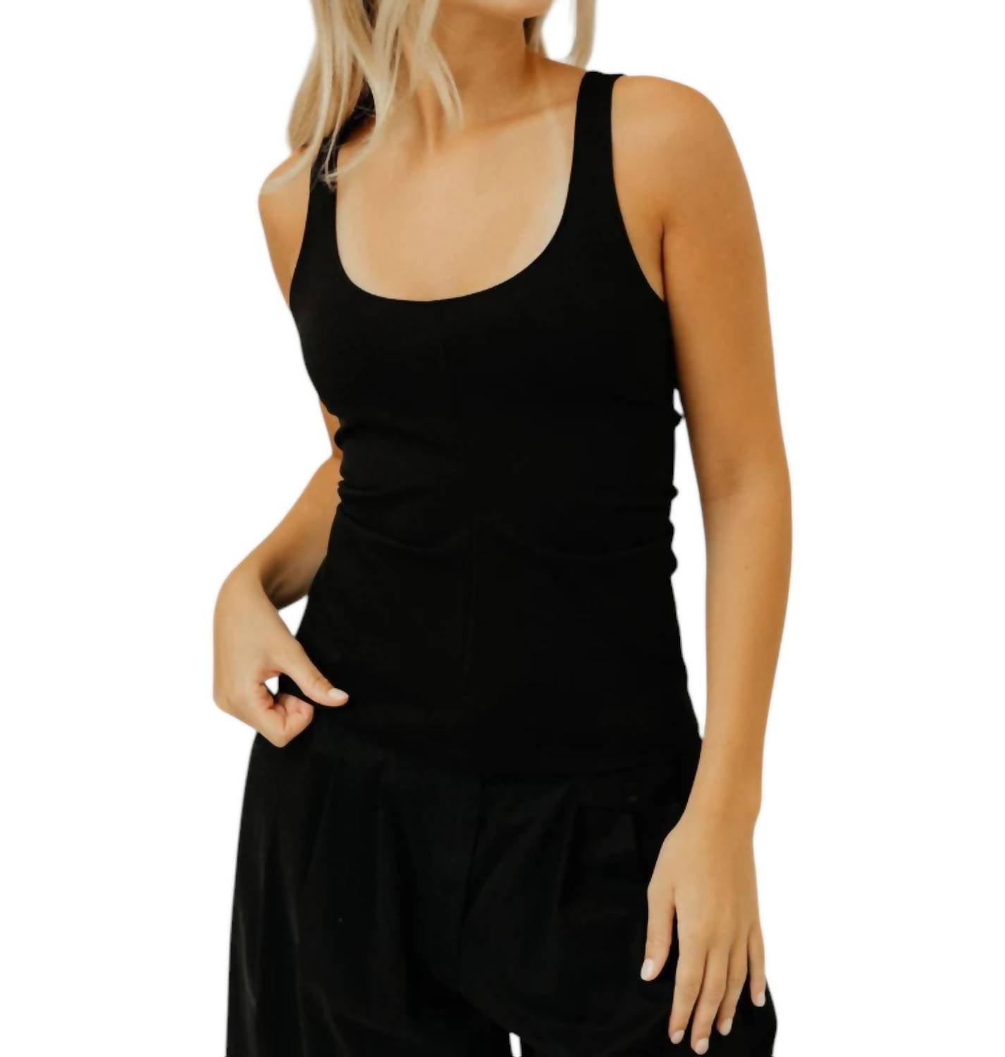 

Компактная ультраэластичная майка черного цвета Tibi