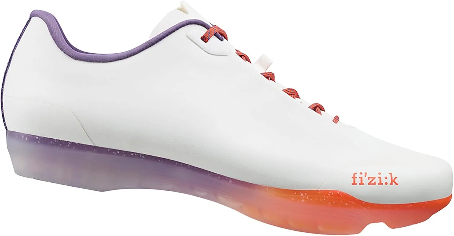 Велосипедные кроссовки Fizik, белые