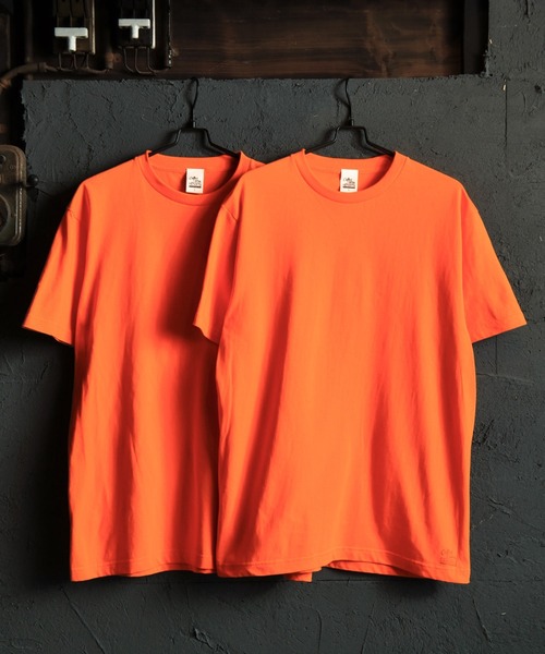 

Набор из 2 футболок, плотная ткань 5.6 унций (около 159 г) Coffee & Cigarettes, оранжевый