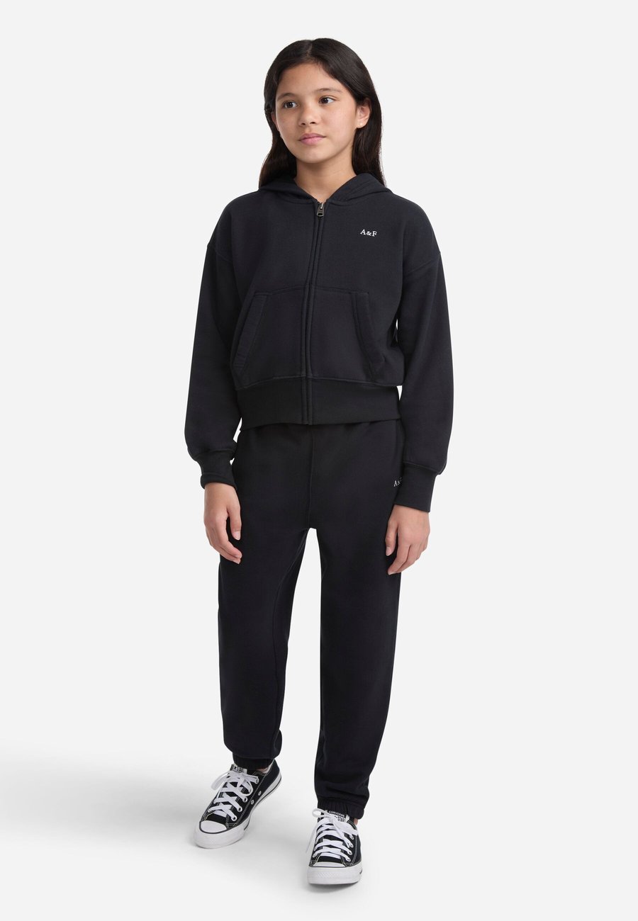 Худи Abercrombie & Fitch ESSENTIAL FULL ZIP HOODIE, Anthracite/Dark Grey — фото 2