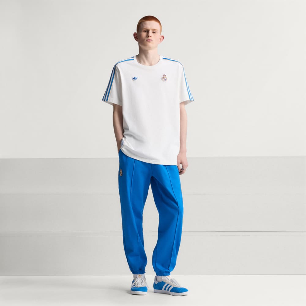

Футболка Adidas Real Madrid Terrace Icons Tee, цвет White/Blue Bird
