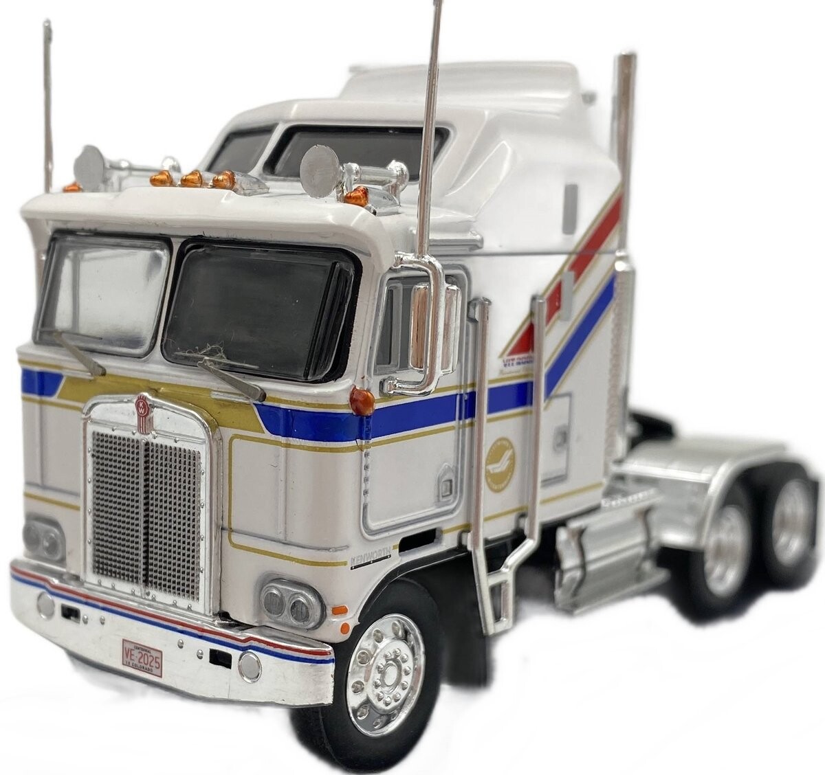 

Грузовик Kenworth K100 Aerodyne 1976 года, модель 1:64 IXO 64TR001 белый