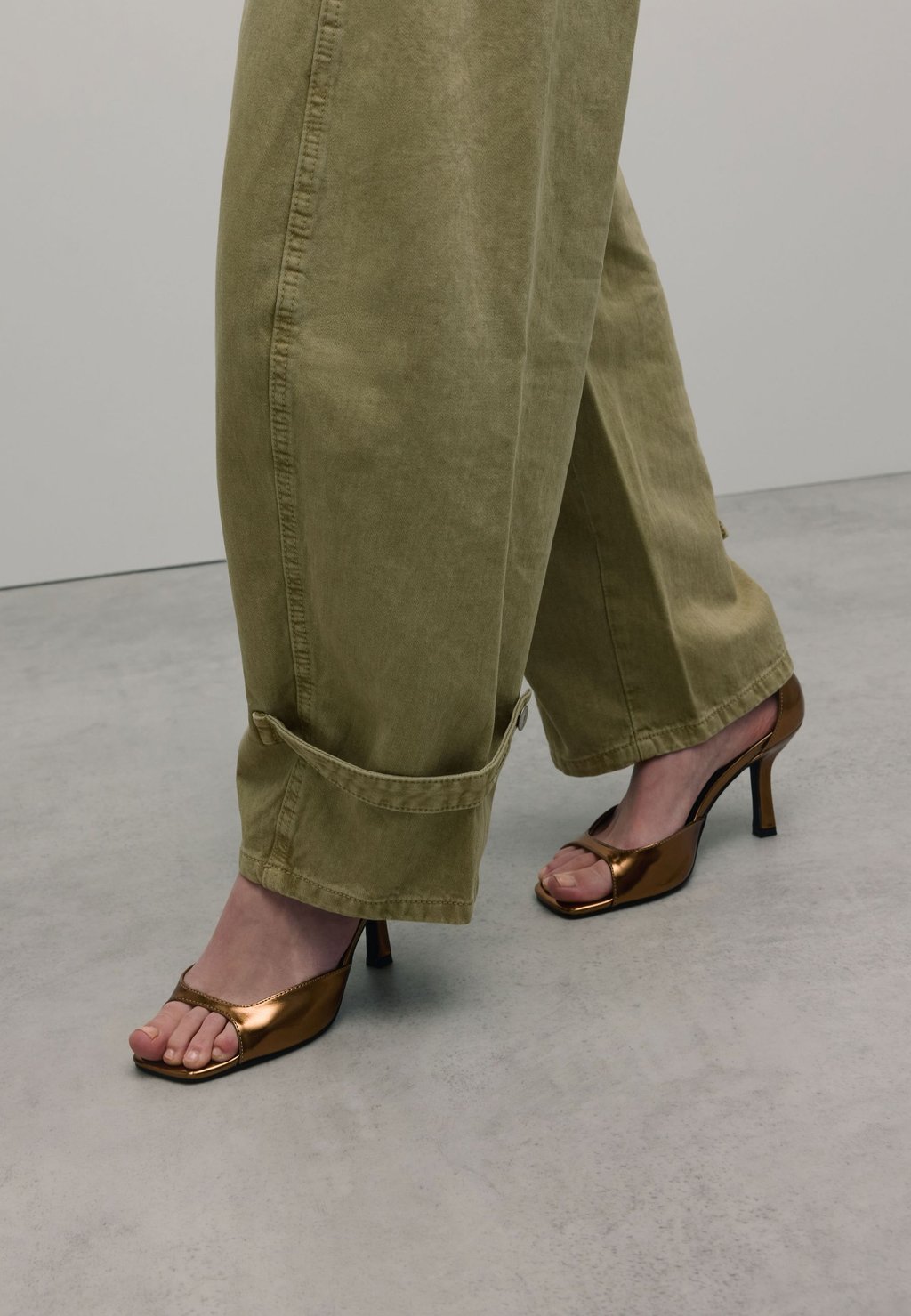 Сандалии High heeled sandals sacha, золотой