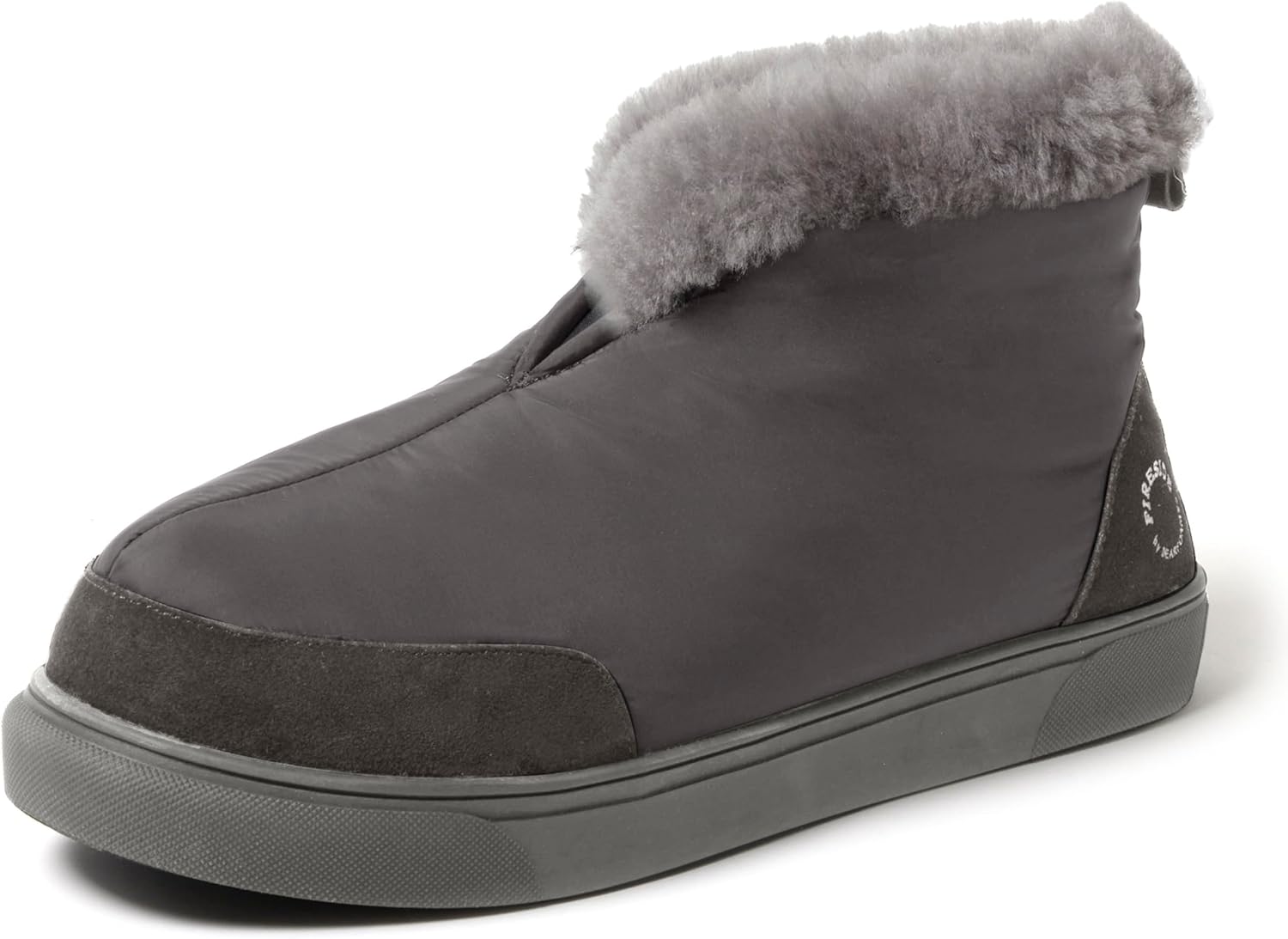 

Зимние ботинки Dearfoams для мужчин Fireside из нейлона с австралийской шерстяной подкладкой, водоотталкивающие, для отдыха после зимы, серый