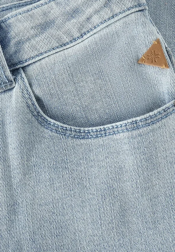 Джинсы прямого кроя Indian Blue Jeans, цвет использованный светлый деним — фото 3
