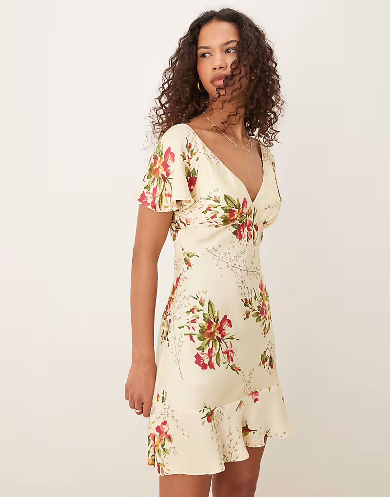

Мини-платье с рукавами-крылышками и цветочным принтом ASOS DESIGN