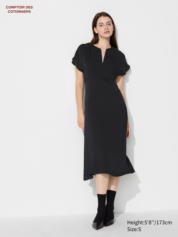 

Гладкое длинное платье v-образный вырез, длинный рукав Uniqlo, черный