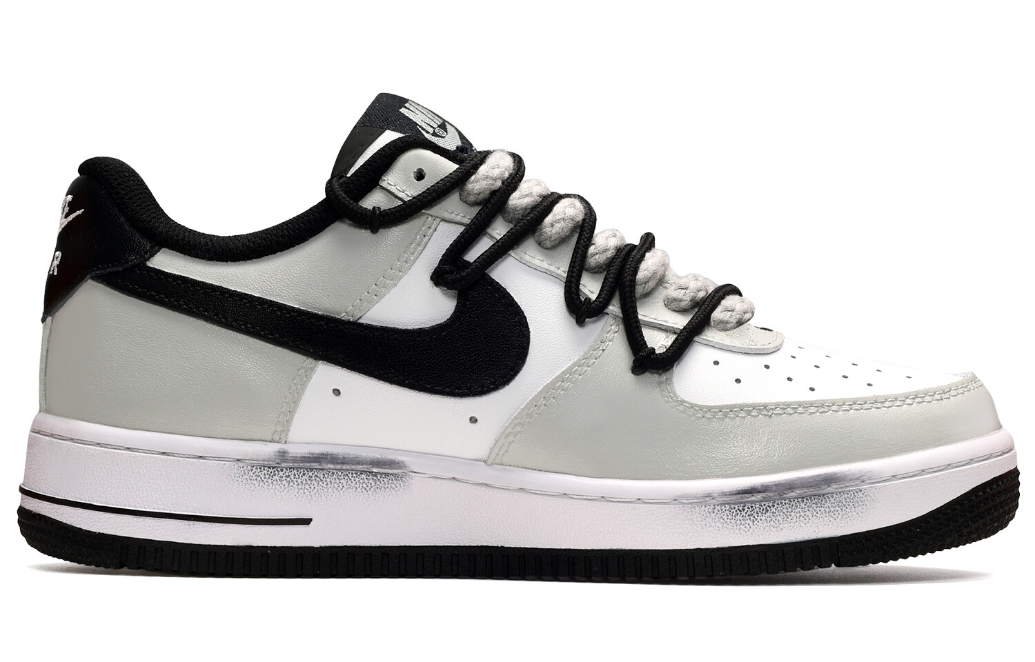 

Кроссовки Nike Air Force 1, серый/черный