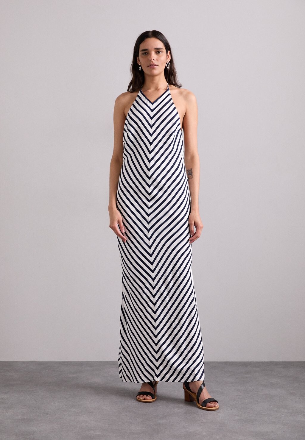

Платье макси JULIE DRESS STAUD, белый