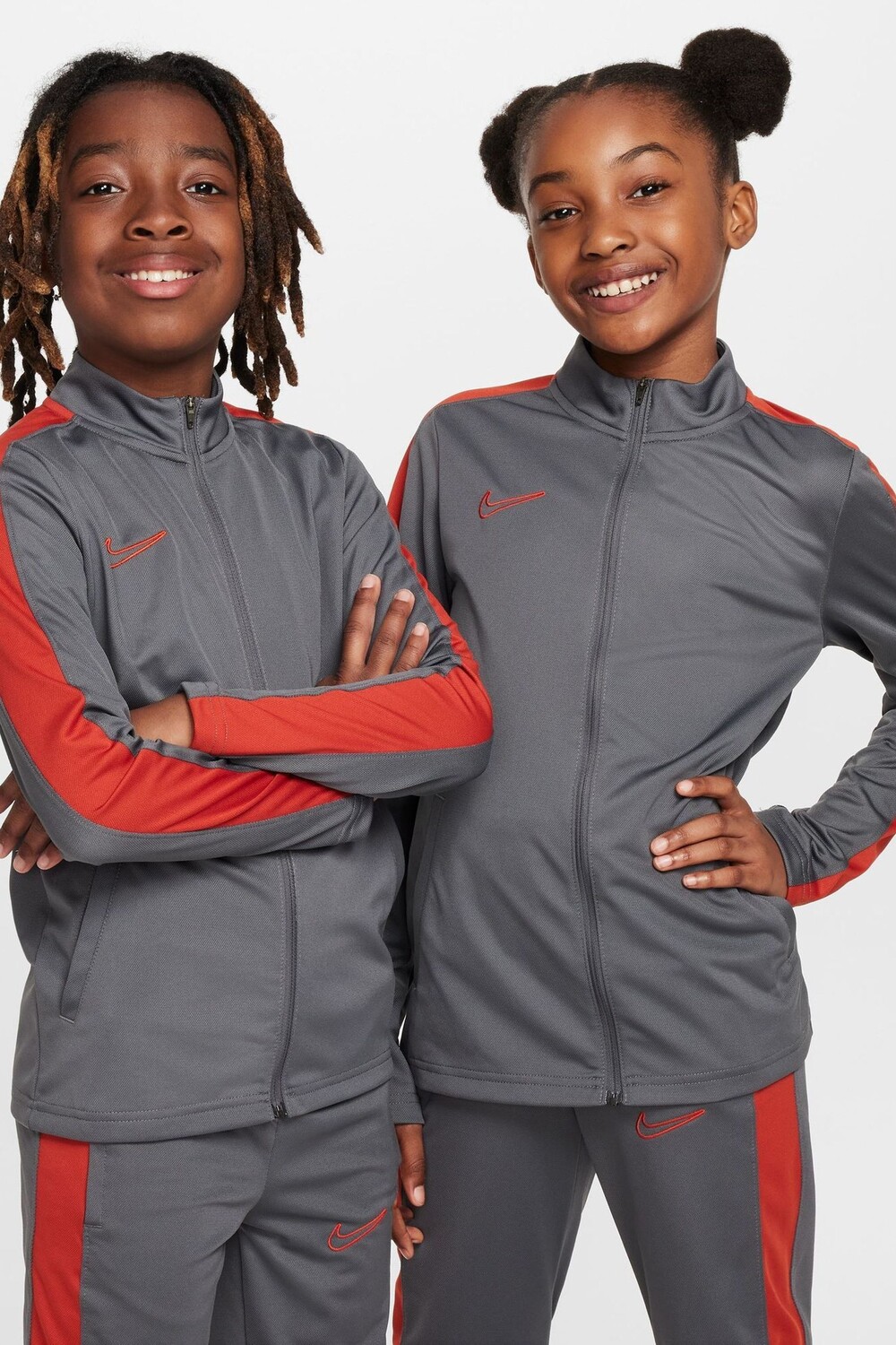 

Футбольный спортивный костюм Dri Fit kids academy 23 Nike, серый