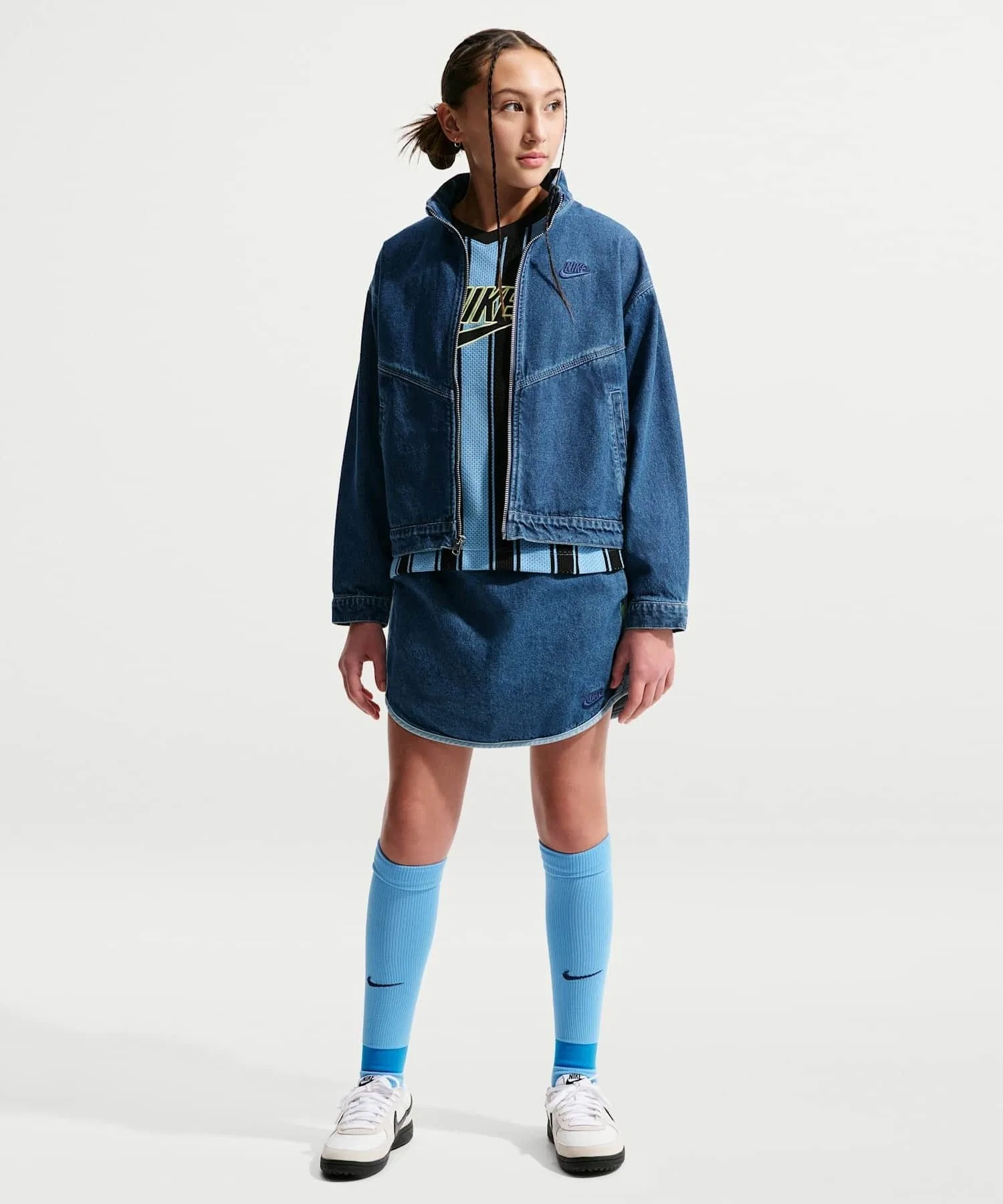 Детская джинсовая куртка Nike Sportswear Collection Windrunner / Детская джинсовая куртка Nike Sportswear Collection Windrunner IF2317-435, цвет «Мистический синий» — фото 4