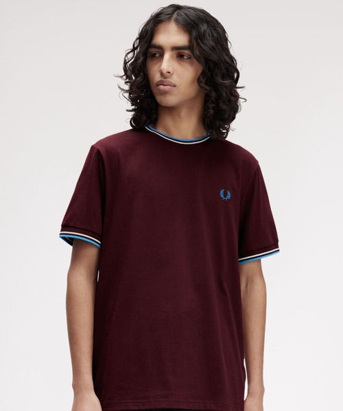

Футболка с двойной отделкой FRED PERRY