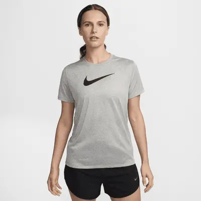 

Футболка Nike Women's Dri-FIT Graphic T-Shirt, цвет Tumbled Grey/Flat Silver/Heather