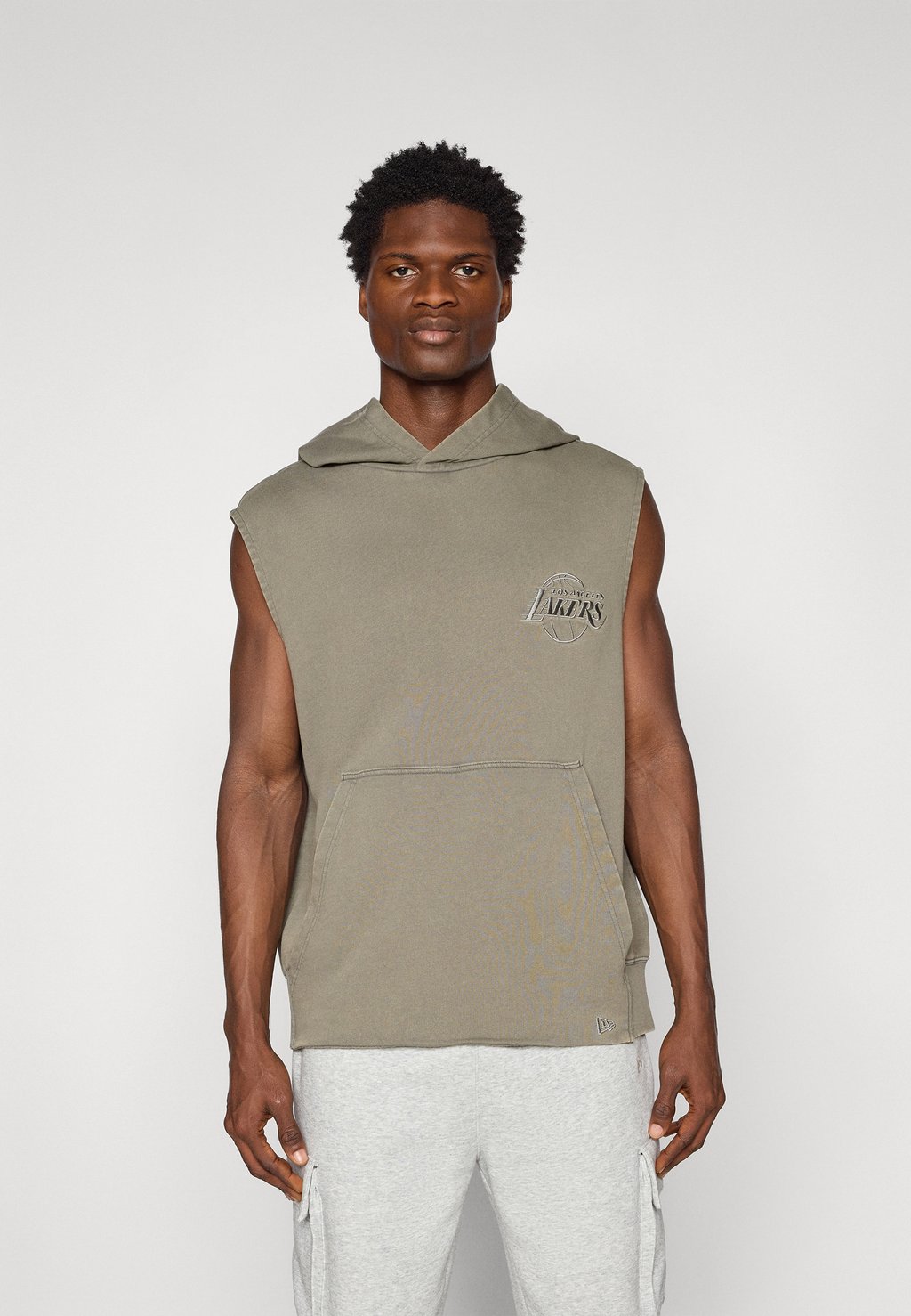 

Толстовка с капюшоном NBA LOS ANGELES LAKERS WASHED SLEEVELESS HOODIE - Club wear New Era, серый