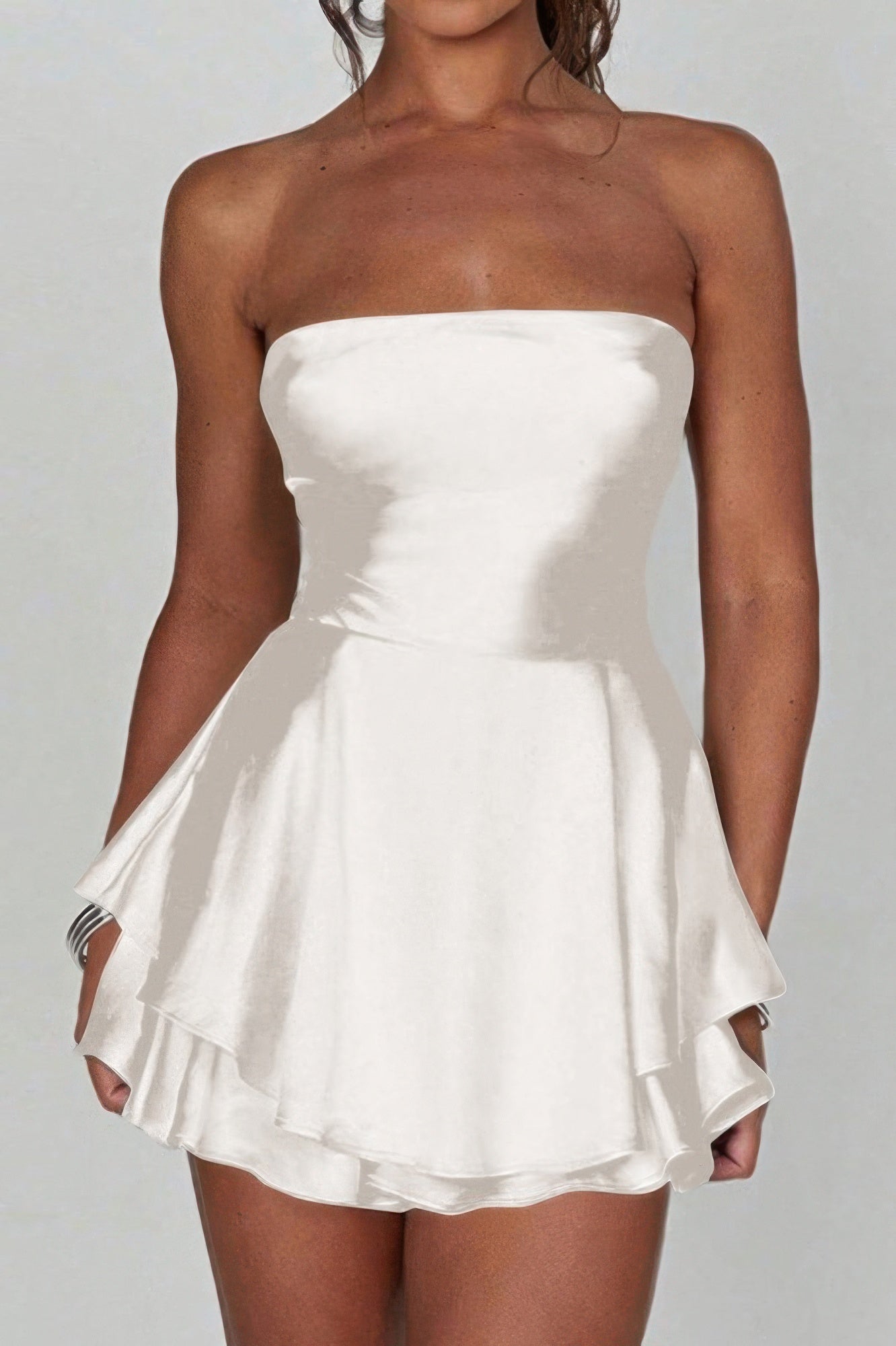 

Узкое мини-платье без спинки со шнуровкой и открытой спиной, облегающего силуэта TRUEDAMES, champagne