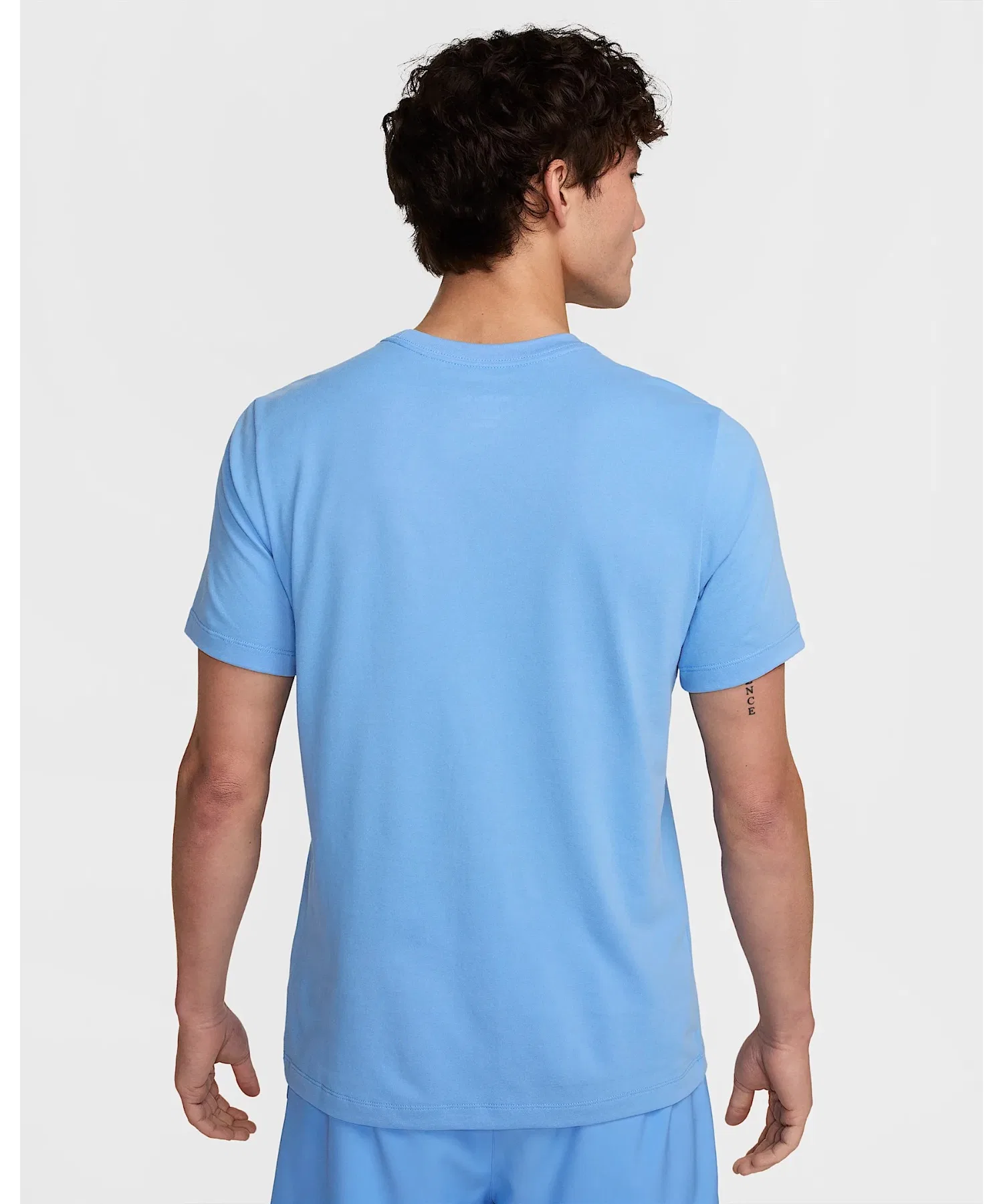 Мужская футболка Nike Dri-FIT Tee Run Energy — фото 3