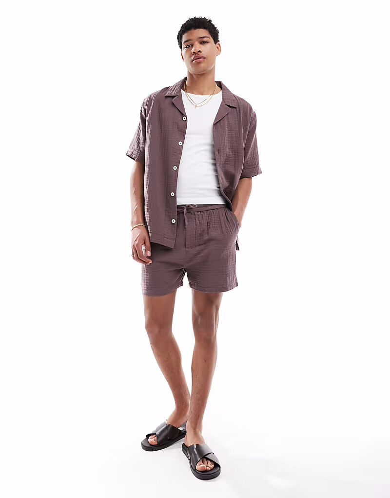 

Короткие шорты Resort темно-коричневого цвета Goldsboro