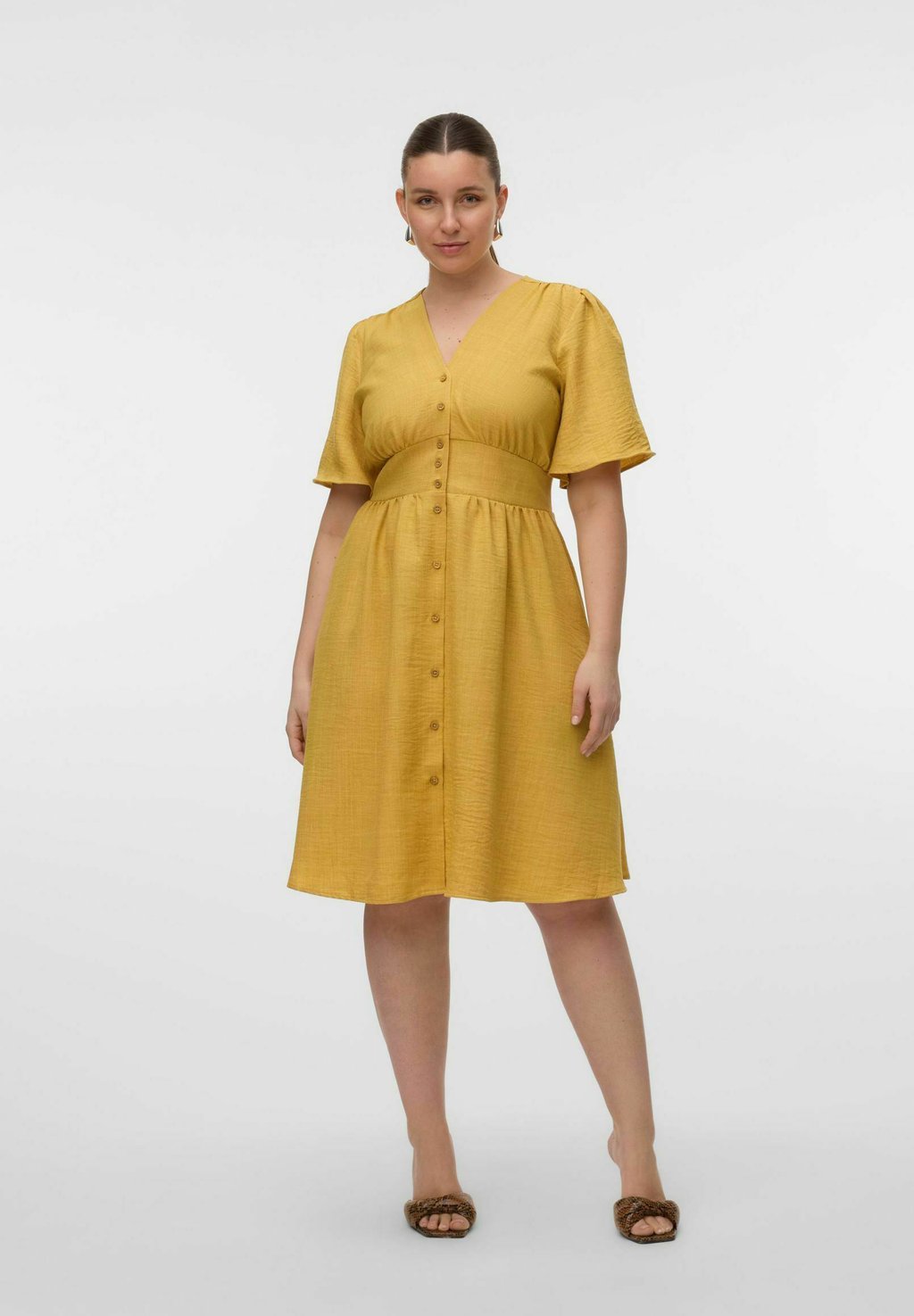 

Платье-рубашка VMCMELANEY MIDI Vero Moda Curve, горчично-желтый