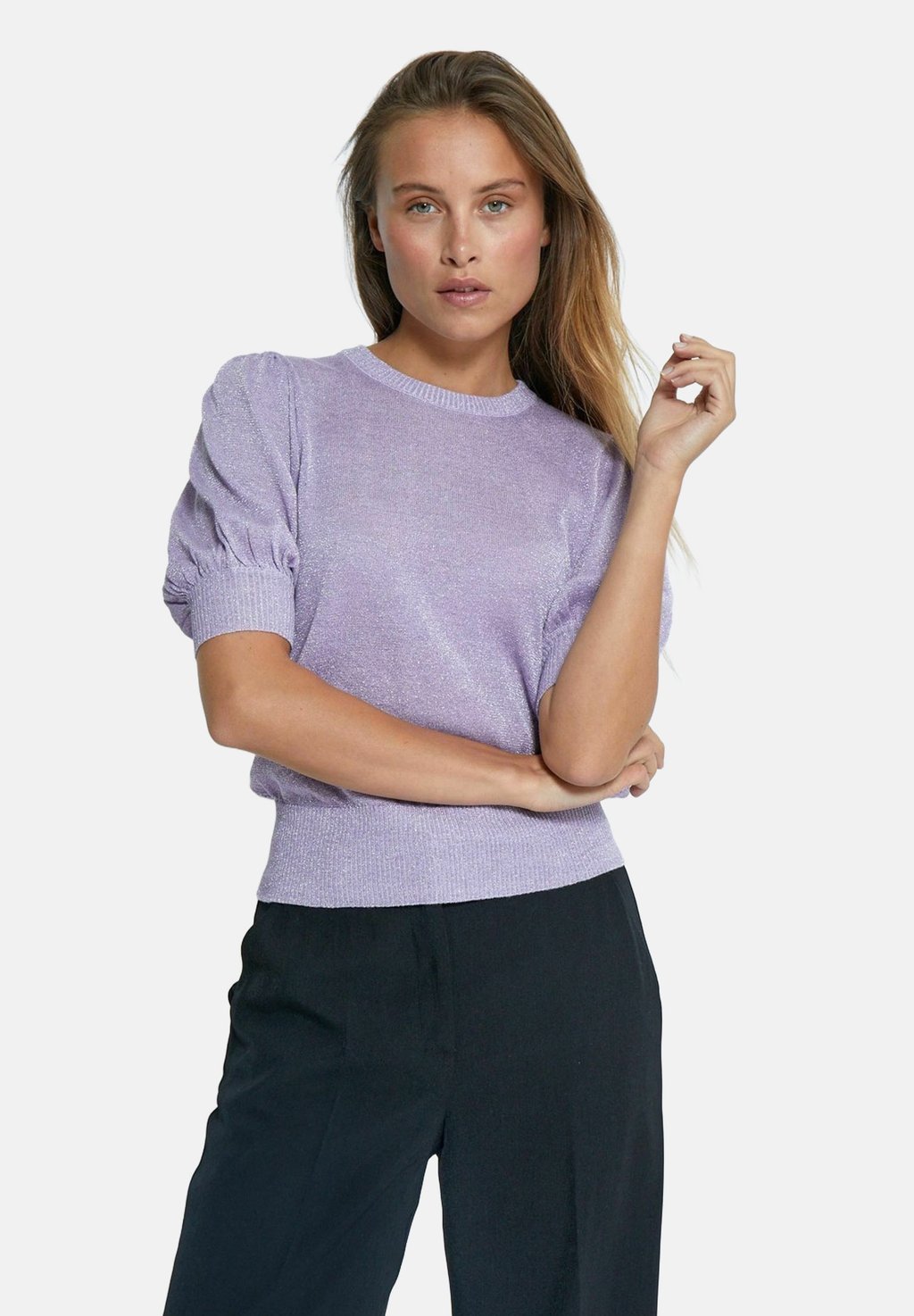 

Базовая футболка LIVA PUFF SLEEVE Minus, фиолетовый