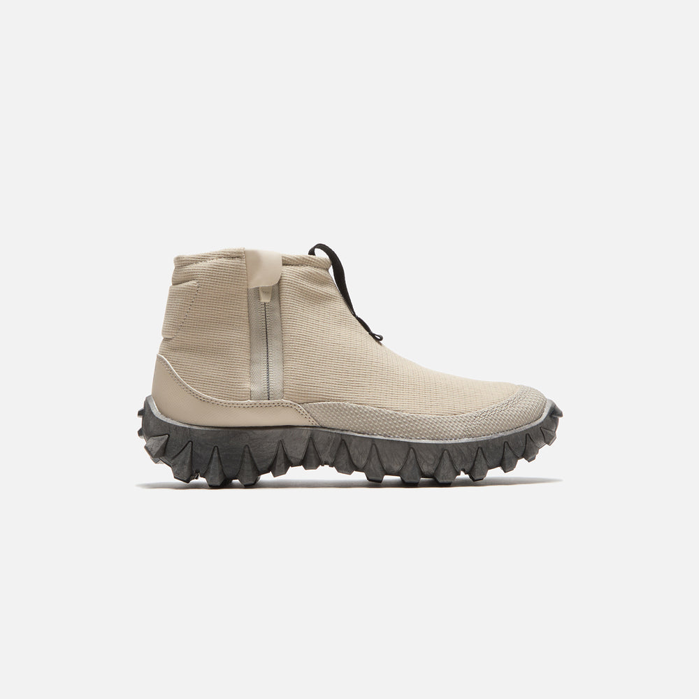 

Кроссовки Salomon Snowclog, цвет Feather Gray/Feather Gray/Black