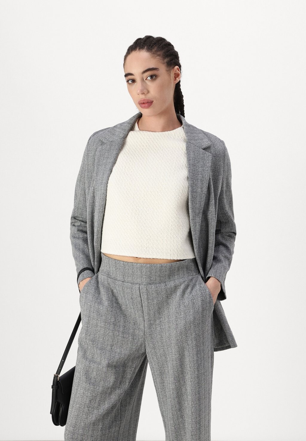 

Брюки VMAMINA WIDE PULL ON PANT Vero Moda, черный