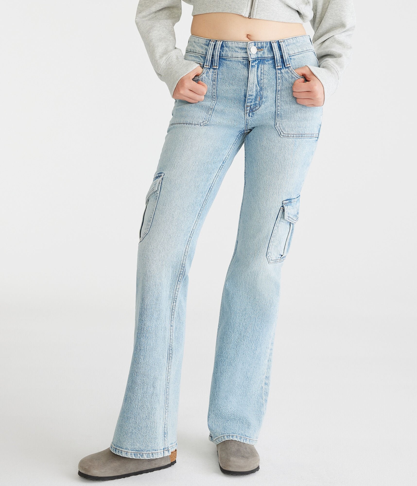 

Джинсы Aeropostale Flare средней посадки Cargo, цвет light wash