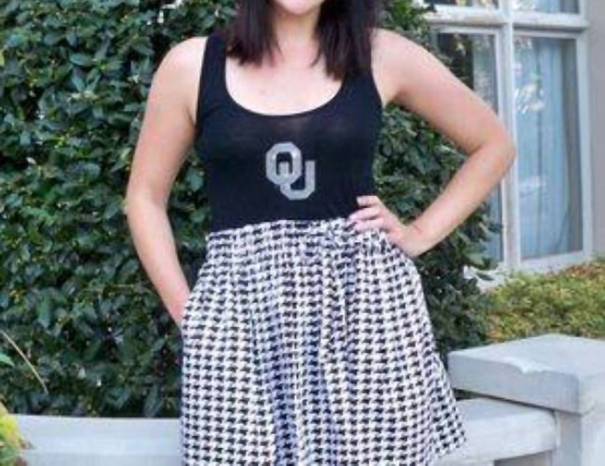 

Платье-майка с логотипом Университета Оклахомы в клетку «гусиная лапка», черное Gameday Couture, черный