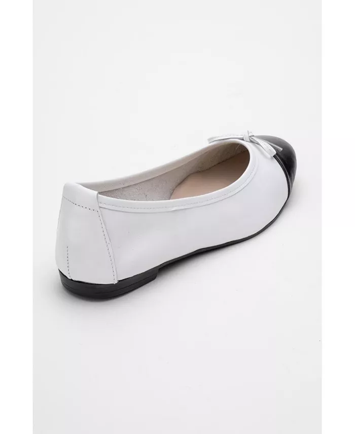 Балетки Rayne Cap Toe из кожи с мыском (женские) Forever & Always Shoes, белый — фото 2