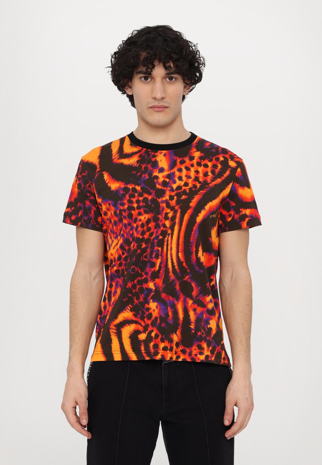 

Футболка с принтом PRINT ANIMALIER Versace Jeans Couture, розовый