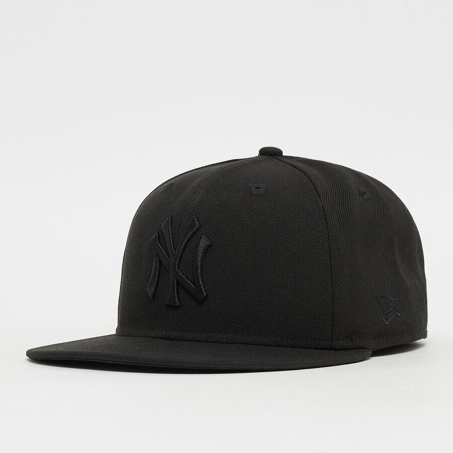 

Приталенная кепка 59Fifty Black On Black MLB New York Yankees New Era, цвет black